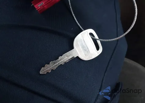 2004 Chevrolet Silverado 1500 Ls z USA, uszkodzony, nr VIN 2GCEC19T041188125